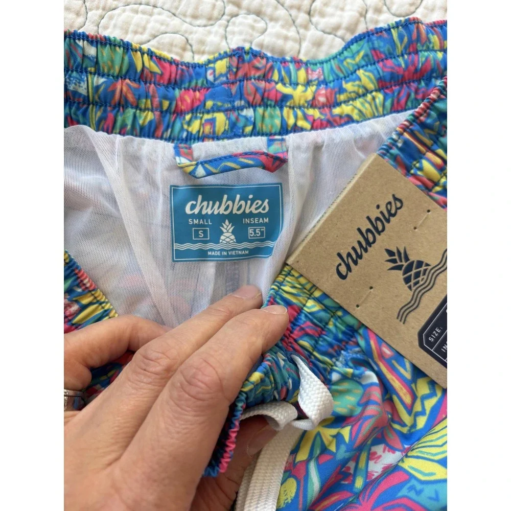 Chubbies Men's Swim Suit Tropical Print‎ Size Small #459